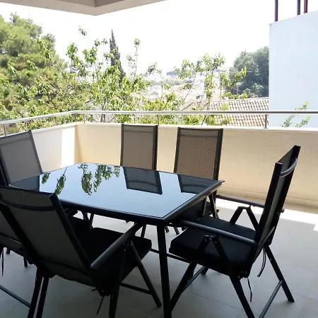 Apartment Zigi *